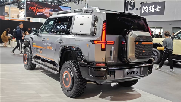 改装党狂喜！猛士M817 Hero版正式上市：售价30.19万元