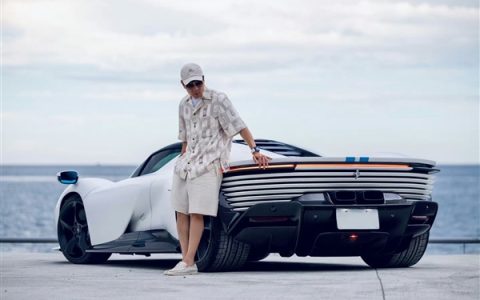 落地超2000万的超跑王者 林俊杰晒出新车法拉利Daytona SP3