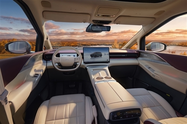 预售35万起 全球续航最长大七座！小鹏X9增程混动上市定档