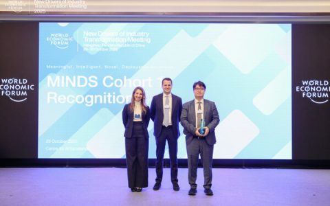 • DEEPX正式获颁世界经济论坛2025 MINDS大奖，并受邀在"2025产业转型升级新动力会议"上发表演讲。