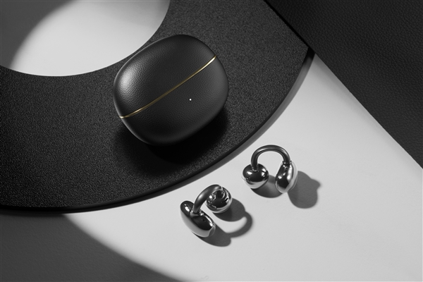 荣耀亲选LCHSE耳夹式耳机2 Pro即将发布：新增佩戴检测、AI实时翻译