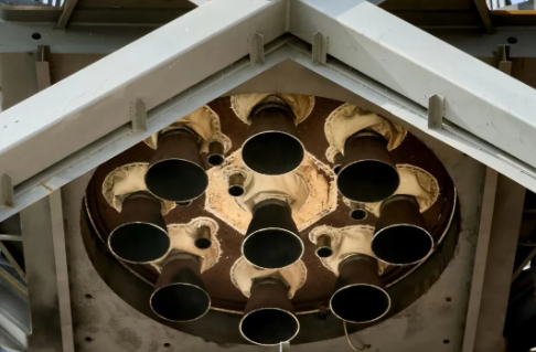 首飞倒计时！深蓝航天“星云一号”火箭一级动力系统九机并联试车成功