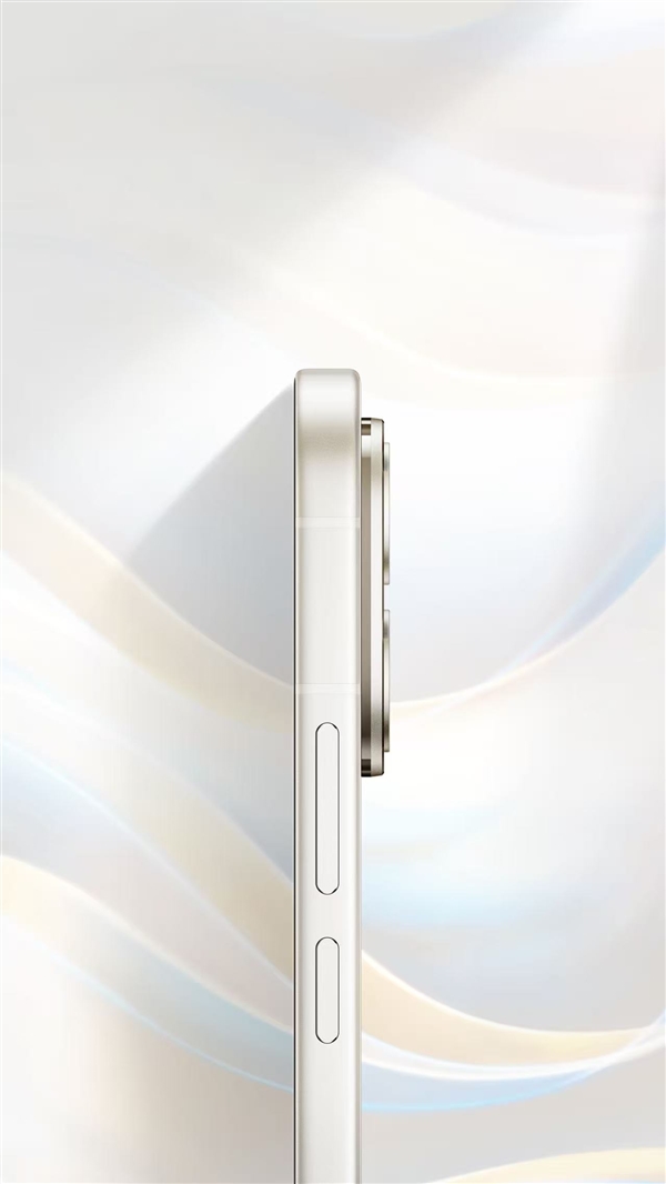 田曦薇代言 vivo S50真机偷跑：全系标配金属中框