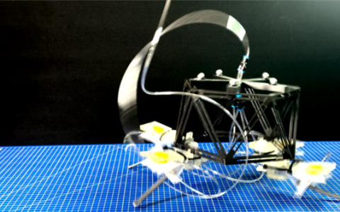 牛津大学研发出空气驱动“无脑”机器人：没有电子元件也能自主运动