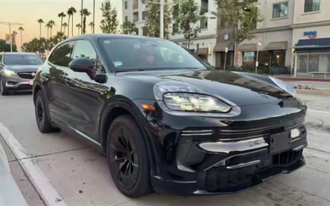 座舱史诗级革新 首搭曲面中控屏！保时捷纯电卡宴11月19日全球首发