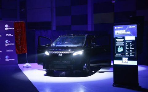 贾跃亭新车FX Super One官宣全球首次交付 首位车主是足球巨星