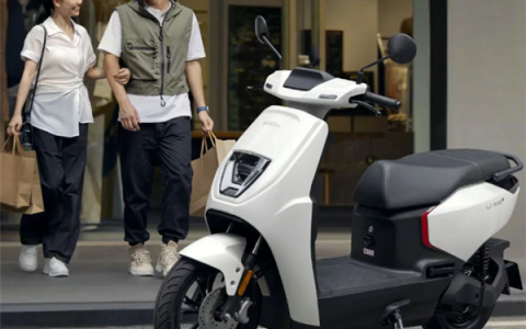 5399元 五羊本田电摩U-be+上市：极速57khp 满电65km