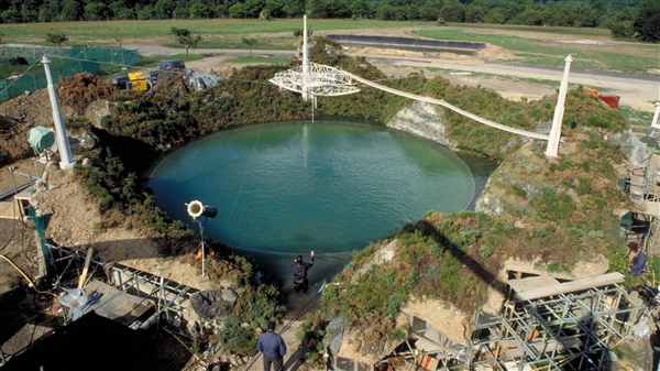 《黄金眼》三十周年