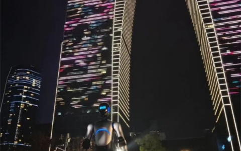 全球首次！智元人形机器人获吉尼斯世界纪录：从苏州暴走106公里到上海