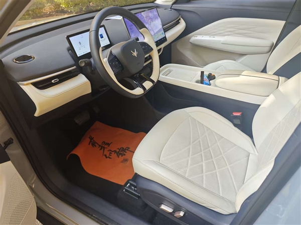 上市不到1月交付就破万台 6.28万起的极狐阿尔法T1为何能一把破圈