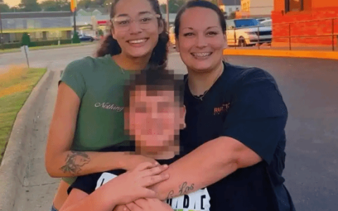 美国女生照顾3只比特犬被咬死让人唏嘘 母亲：她都要大学毕业了