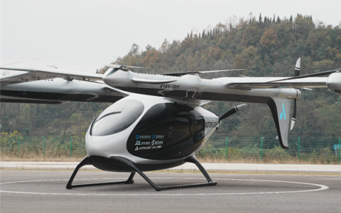 京东物流重要进展！我国吨级eVTOL贵州首飞：送货效率提升超80%