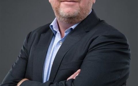 Paul McLoughlin, President - International, Frontline Performance Group