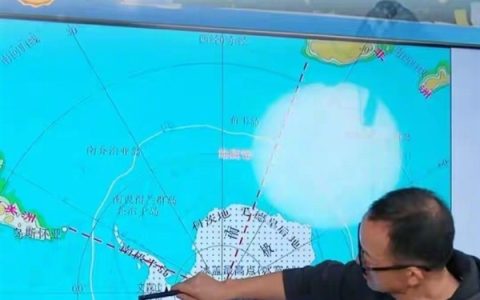 俞敏洪直播教南极地理课 顺便卖起了羽绒服