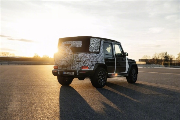 顶奢敞篷回归！全新奔驰大G敞篷版开启路测