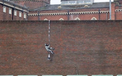 16年成功越狱4次！意大利臭名昭著囚犯再上演“金蝉脱壳”