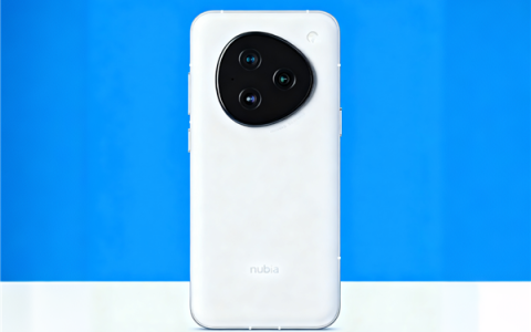 抖音副总裁李亮：AI手机助手本质是机主授权 与入侵、黑客、隐私无关