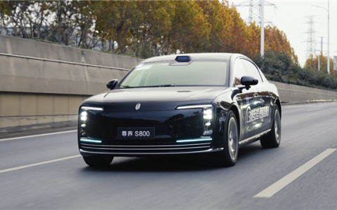 媒体发布“智驾战力天梯榜”：华为系倒数第一 尊界S800只拿5分