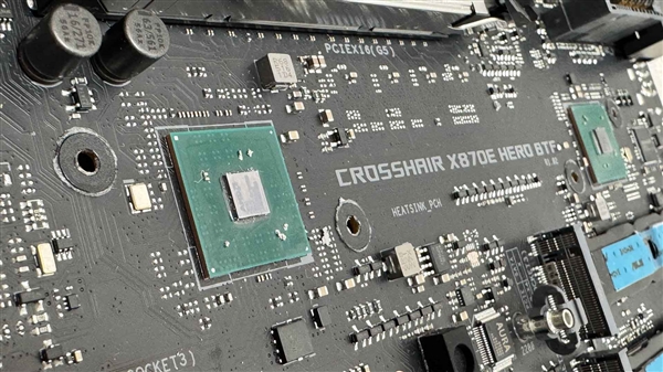 AMD 600/800芯片组竟然插在Intel 主板上!带来更多M.2 、SATA、USB