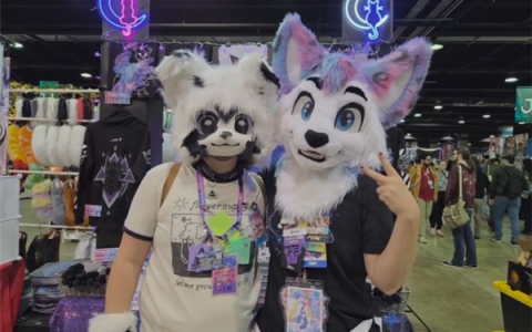 诡异！苹果iOS 26出现离奇Bug 安卓手机照片一放大就变红