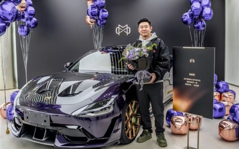 小米SU7 Ultra紫水晶首次亮相 气场不输百万豪车