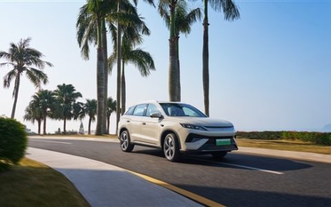 碳酸锂价格突破15万元：2026年电动车会涨价吗！