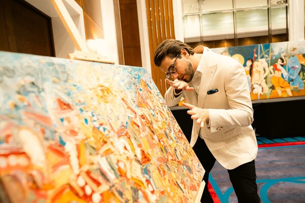 Mr. Cassin examines the sculptural depth of F.N. Souza’s impasto of a vibrant cityscape, where every line and heavy stroke affirms the artist’s status as India’s Picasso. Mr. Cassin examines the sculptural depth of F.N. Souza’s impasto of a vibrant cityscape, where every line and heavy stroke affirms the artist’s status as India’s Picasso.