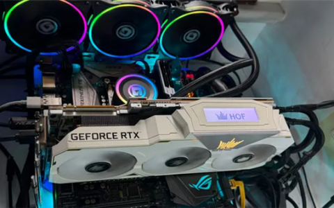 玩家手搓900W显卡怪兽！RTX 2080 Ti魔改Titan RTX：跑分远超3090
