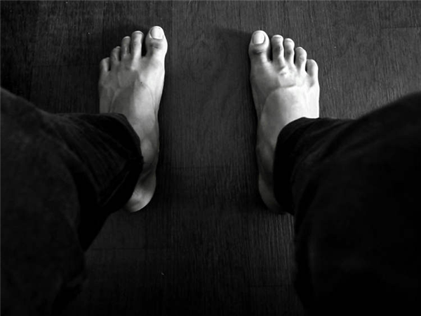 医学考试连败2次 印度狠人自切脚掌!只为用“残疾人”名额入学
