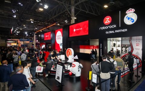 扫地机长出“双腿”！石头科技G-Rover惊艳CES 构建家庭机器人新拼图