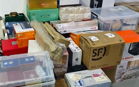 女子发现超市漏洞0元购1年半薅了20多万：被刑拘