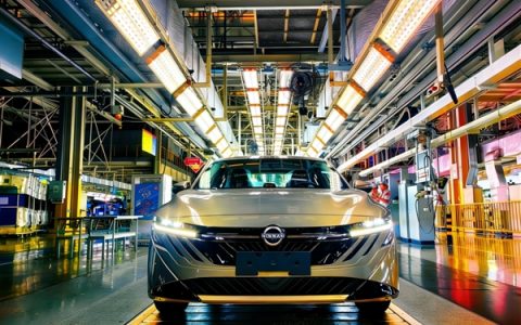 燃油家轿之王！全新日产轩逸量产下线：颜值大改、动力不变