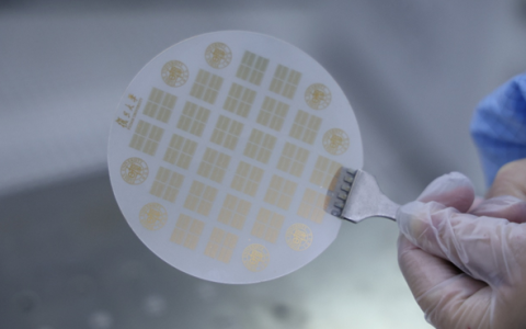 国内首条二维半导体工程化示范线投运：计划今年6月正式通线