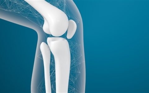 女孩确诊骨癌：自己签字6次手术截肢
