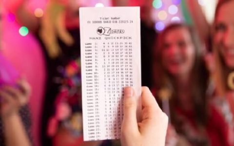 夫妇彩票中1500万仅告诉孩子中1.5万：理由被网友直言强大