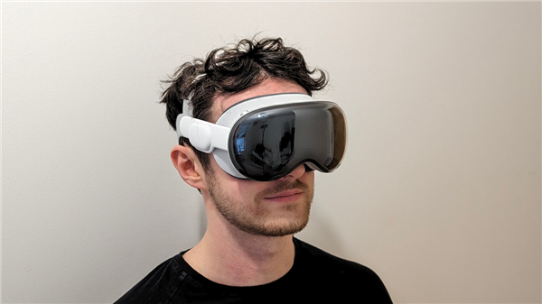 苹果Vision Pro销量惨淡：代工商已停产