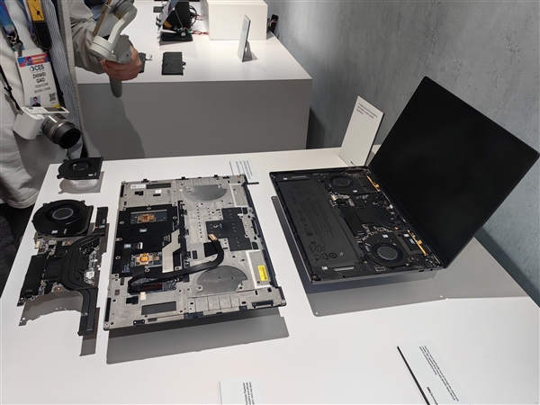 戴尔重新推出XPS笔记本:双层OLED屏 配酷睿Ultra 3系列处理器