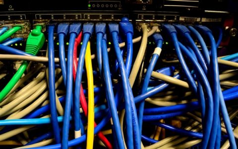 千兆加速普及！工信部发布2025年全国宽带概况：家庭户均553.4Mbps