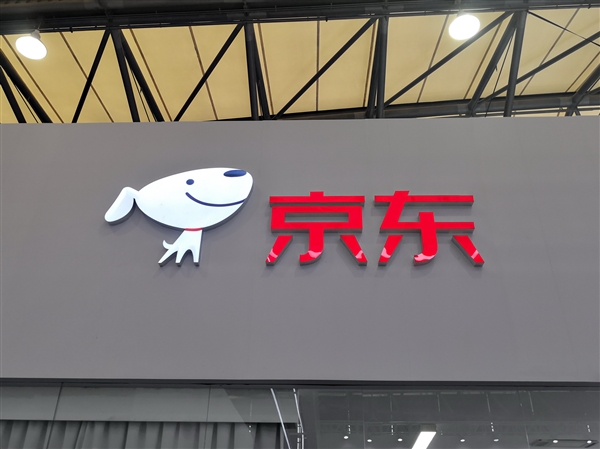 京东被曝成立“变色龙业务部”：将推出全年龄段人群AI玩具