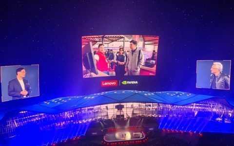 黄仁勋：IT产业过去三十年的计算基础设施都需要全面重塑