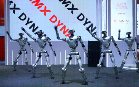 机器人不再只是被编程机器！逐际动力发布具身智能体系统：LimX COSA