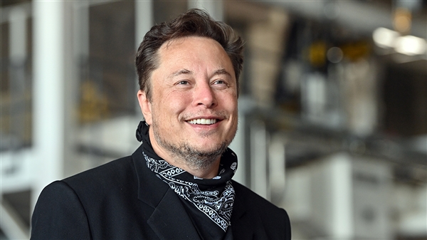 马斯克据悉希望在7月前让SpaceX上市 力争率先实现数据中心上太空