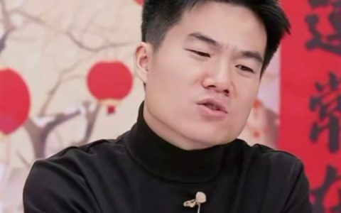 董宇辉卖春联被骂上热搜！网友怒斥：这种钱你也赚