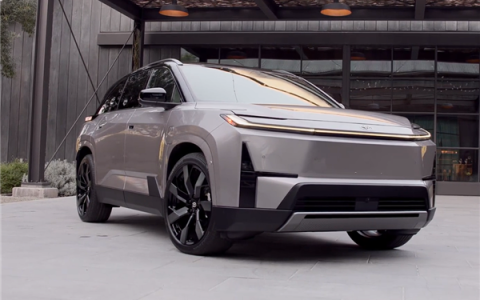 丰田头铁！在美国逆势推出纯电汉兰达：续航500km