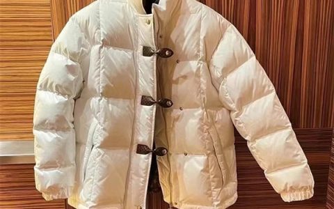 洗衣机甩干羽绒服竟会爆炸：教你正确操作不翻车