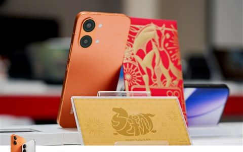 存储大涨价！1TB REDMI Turbo 5 Max只卖3399元 卢伟冰：行业罕见