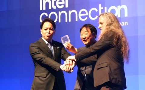 全球首秀！Intel首次展示ZAM原型：两大优势秒杀现有内存