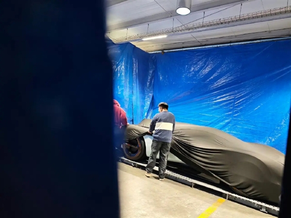 小米MWC要放大招:网友拍到Vision GT超跑概念车 外形很上头