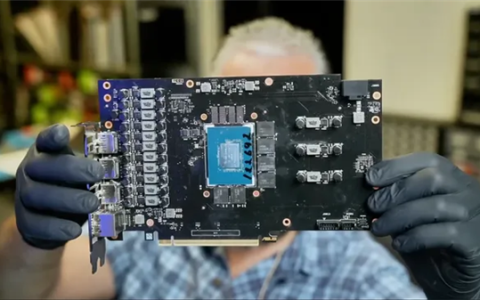 惨烈！用户私改液金致RTX 5070报废：核心烧毁、PCB腐蚀
