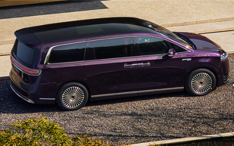 鸿蒙智行首款MPV 智界V9座椅功能首次公开：灵活多变一车多用